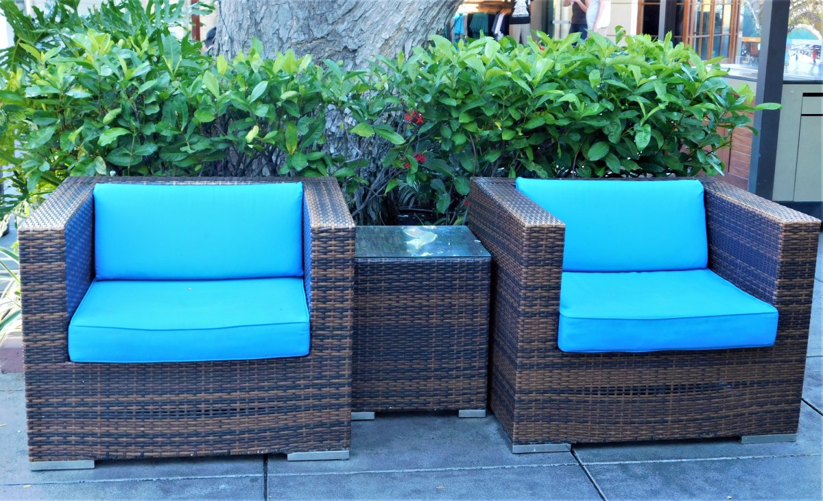 Blaue Rattanmoebel Kissen