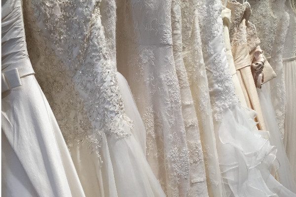 Warum Brautkleid-Änderungen mehr Aufmerksamkeit verdienen