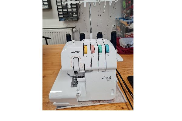 Meine Erfahrung mit der Overlock Nähmaschine Brother 1034DX