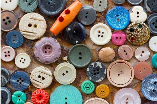Knöpfe – Die kleinen Helden unserer Kleidung